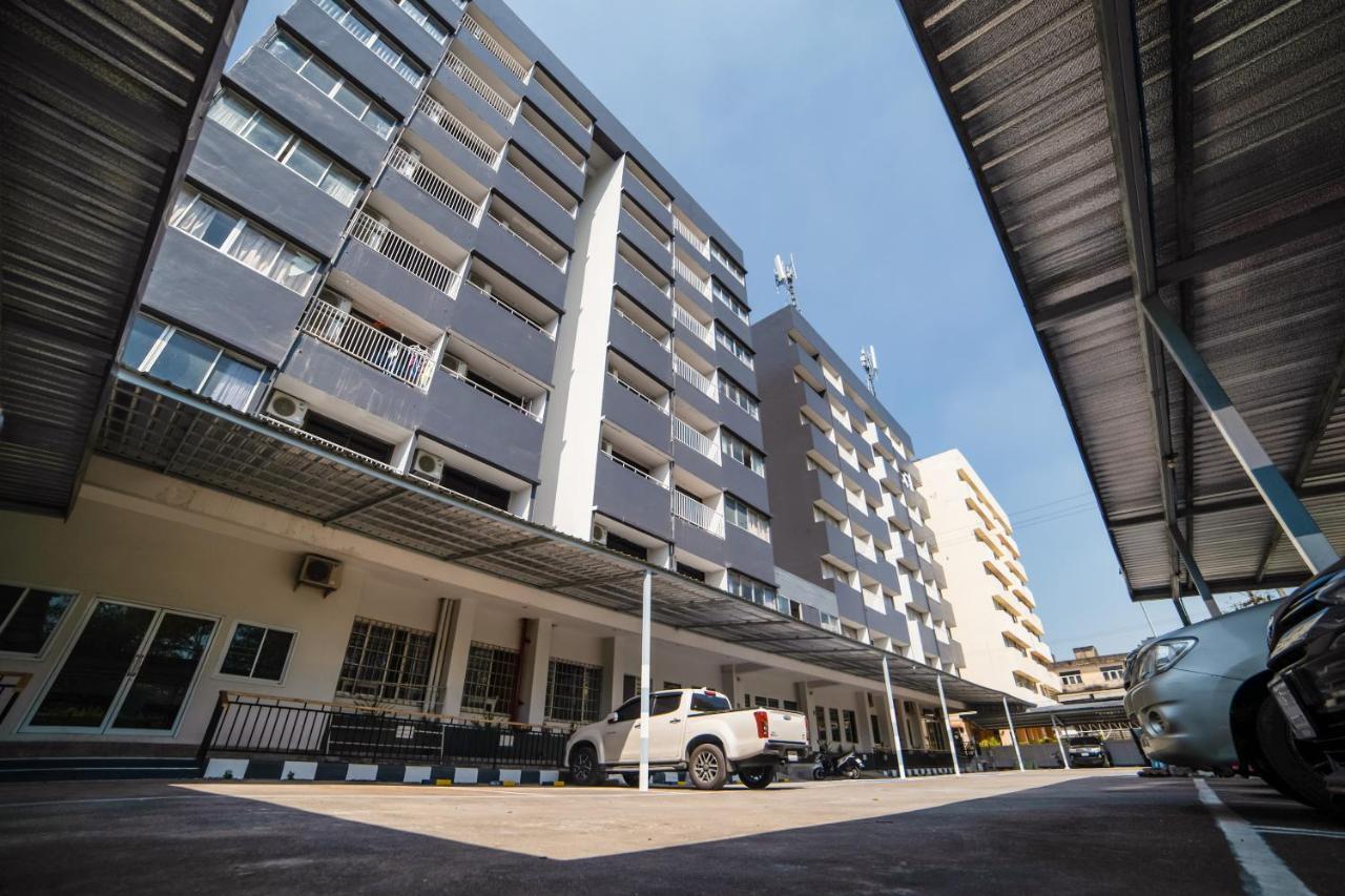 Oyo 602 L'Hotel 曼谷 外观 照片