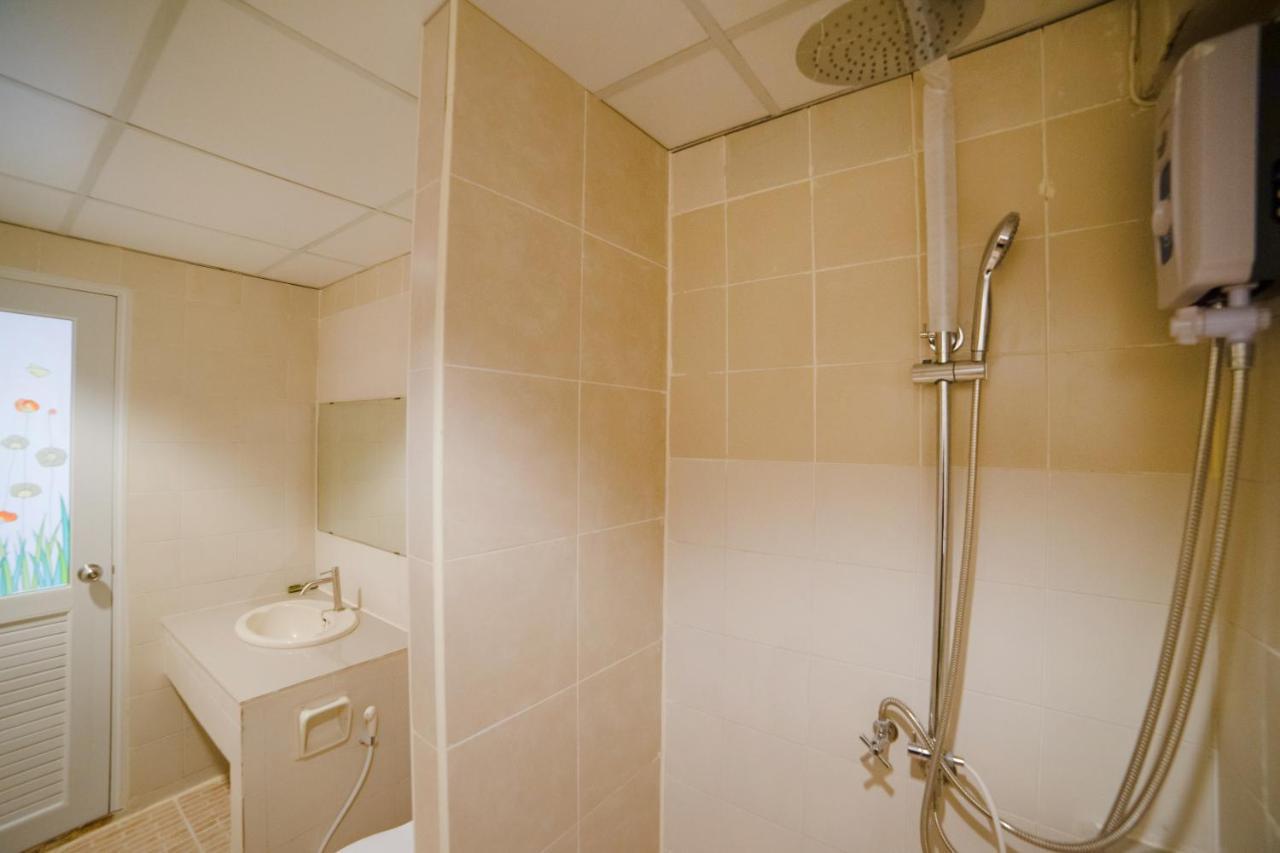 Oyo 602 L'Hotel 曼谷 外观 照片